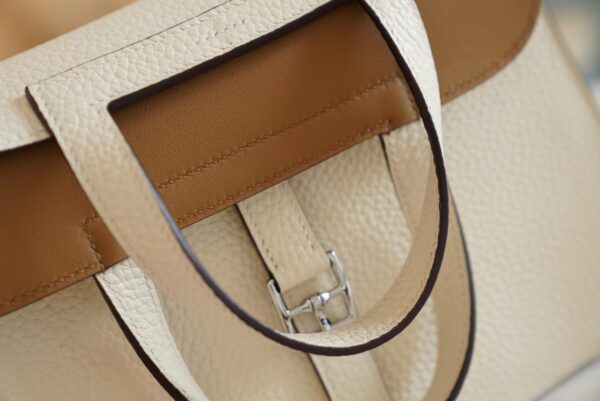 Hermes Halzan 25CM Clemence I2 Nata / 4B Biscuit Gold Hardware