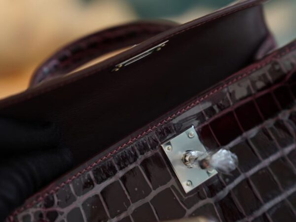 Hermes Mini Kelly 19CM HCP Shiny Alligator 57 Bordeaux Silver Hardware