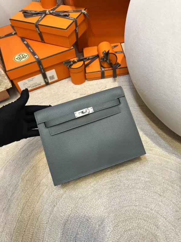 Hermes Kelly Danse 22CM 63 Vert Amande Evercolor Leather Silver Hardware