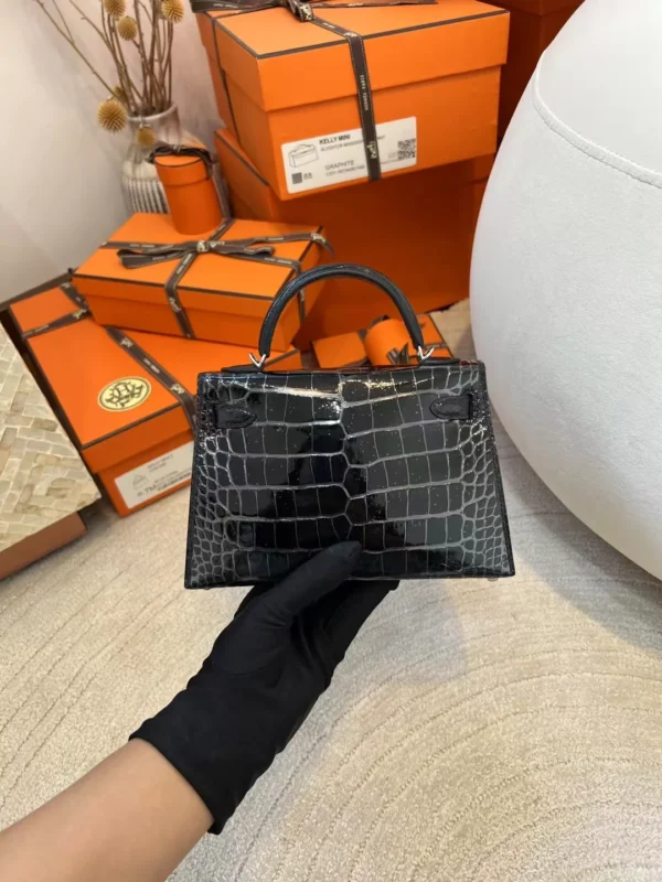 Hermes 89 Noir Mini Kelly 19CM HCP Shiny Alligator Silver Hardware