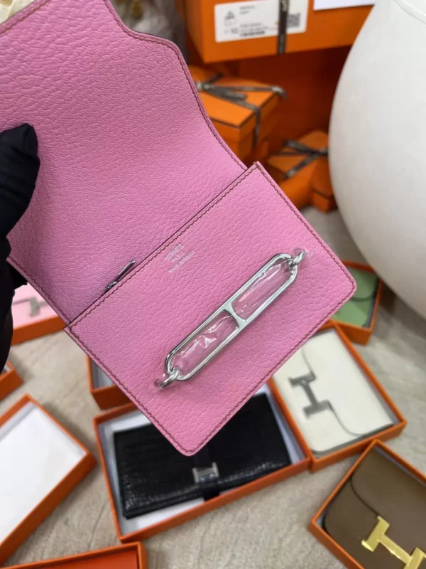 Qatar Doha Hermes Chevre Leather 5P Pink Roulis Slim Wallet Silver Hardware