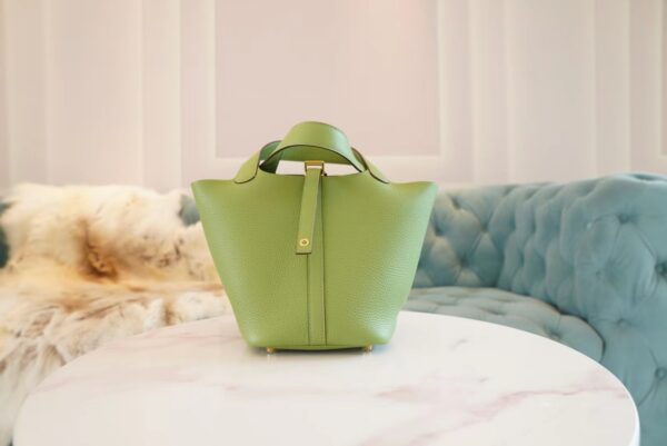 Wholesale GPCMode Hermes Picotin18CM 3I Vert Criquet Clemence Leather Gold Hardware
