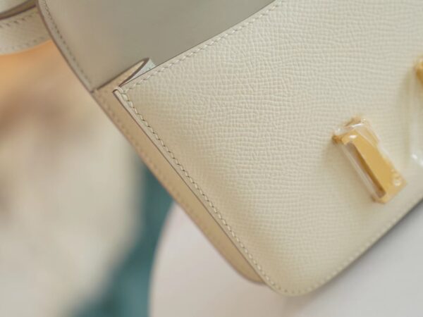 Hermes Handmade Boutique C10 Craie Epsom Leather Constance14cm Gold Hardware