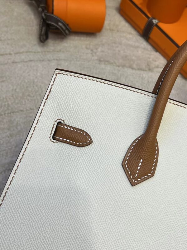Qatar Doha Hermes Birkin Sellier 25 10 Craie / 37 Gold Epsom Brush Gold Hardware