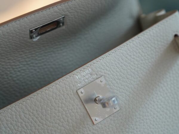Hong Kong Hermes Kelly Ado 22cm Clemence 80 Gris Pearl Silver Hardware