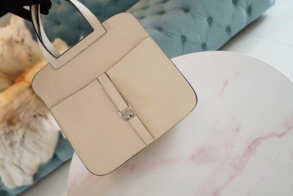 Hermes Halzan 25CM Clemence I2 Nata / 4B Biscuit Gold Hardware