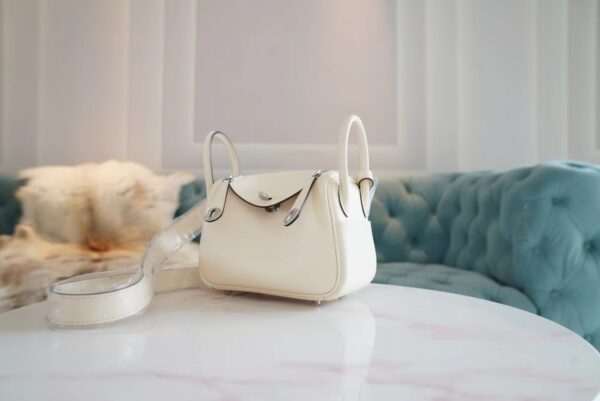 Fashion Hermes Mini Lindy 19CM I2 Nata / Gold Swift Leather Silver Hardware