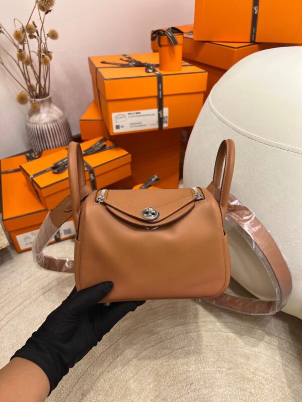 Hermes Shop Mini Lindy 19CM 37 Gold Swift Leather Silver Hardware