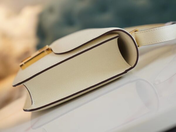 Hermes Shop I2 Nata Epsom Constance 24CM With Mirror Gold Hardware