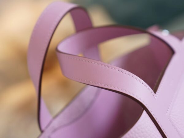 Hand Stitching Hermes Clemence In The Loop Pouch X9 Mauve Sylvestre Silver Hardware