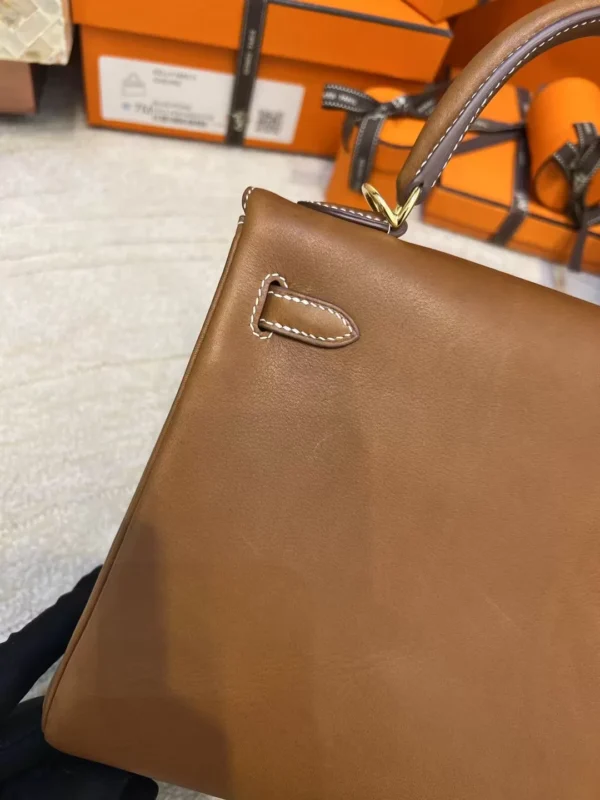 Heremes Shop Fauve Barenia Leather Kelly 25CM Gold Hardware