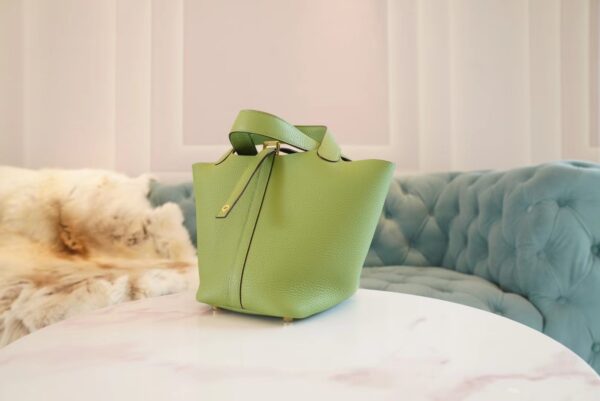 Wholesale GPCMode Hermes Picotin18CM 3I Vert Criquet Clemence Leather Gold Hardware