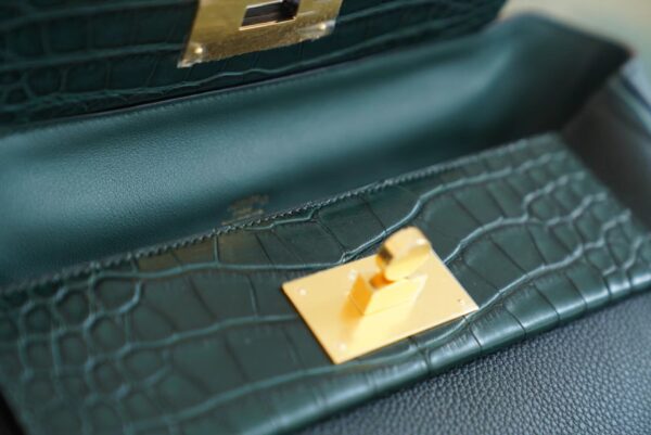 Hermes Kelly 24/24 Touch 29CM Taurillon Maurice/ Matte Crocodile 6O Vert Cypres Gold Hardware