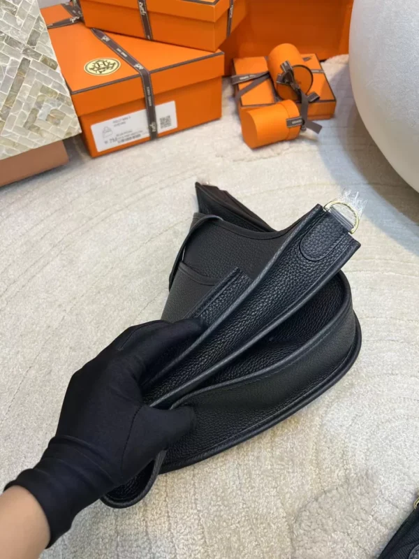 USA New York Hermes 89 Noir Clemence Evelyne 29CM Gold Hardware