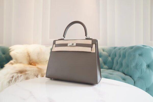 Hermes Handmade Boutique 8F Etain Epsom Leather Kelly 25CM Silver Hardware