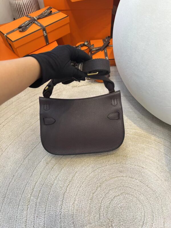 Saudi Arabia Riyadh Hermes Jypsiere Mini 23 Evercolor 0G Rouge Sellier Gold Hardware
