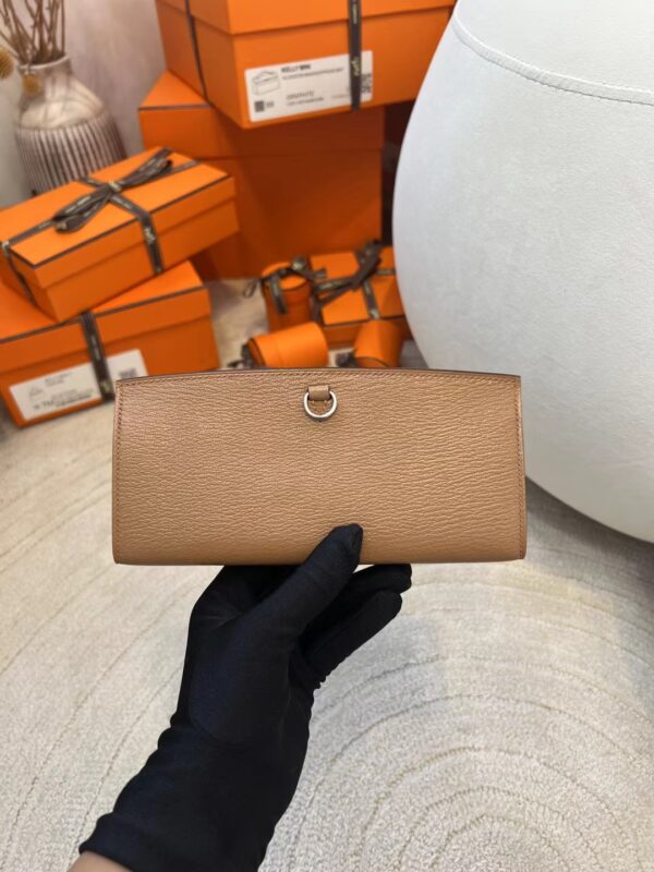 Taiwan Hermes In The Loop Wink Glasses Bag Chevre Leather 2J Quebracho Silver Hardware