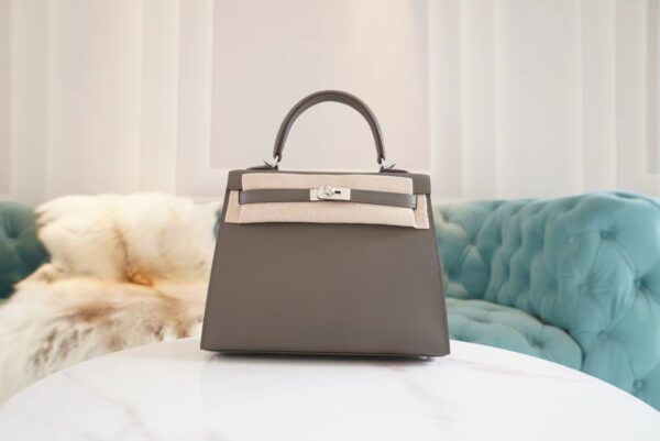 Hermes Handmade Boutique 8F Etain Epsom Leather Kelly 25CM Silver Hardware