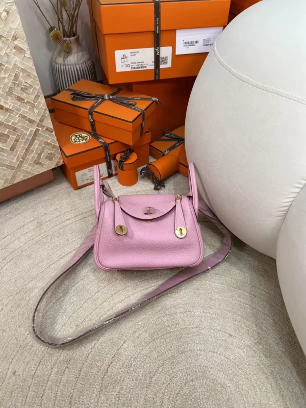 New Arrival Hermes Clemence Leather X9 Mauve Sylvestre Mini Lindy 19CM Gold Hardware