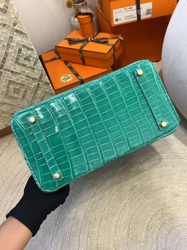 UK London Hermes Shiny Porosus Crocodile Birkin 30CM O6 Vert Jade Gold Hardware