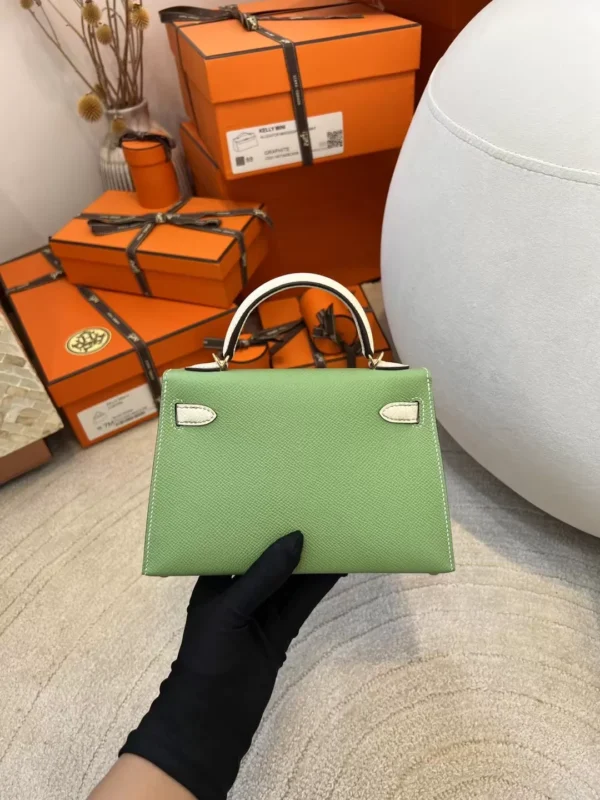 Hermes Epsom Leather Mini Kelly 19CM 3I Criquet/ Craie Gold Hardware