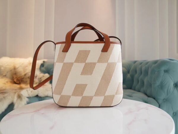 Lcmode Factory Hermes CK37 Gold H en Biais27 Canvas/Swift Leather Tote Bag