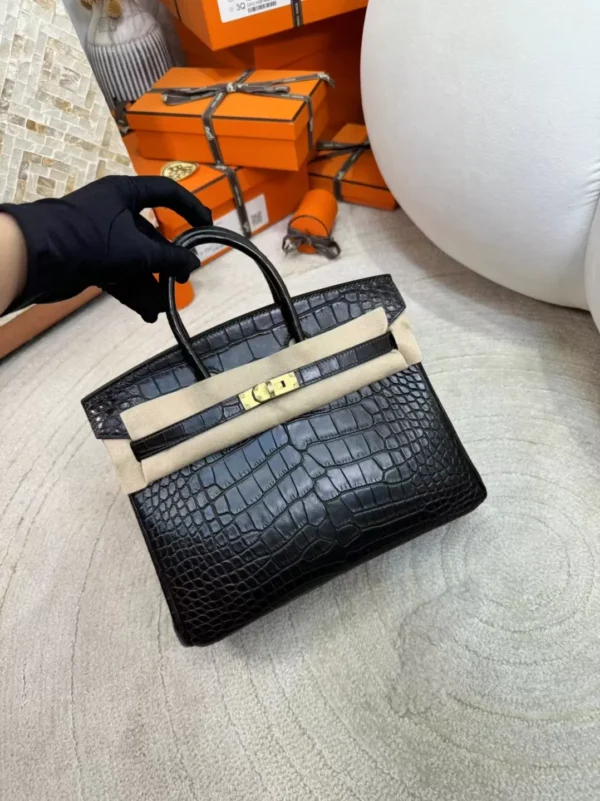 Saudi Arabia Riyadh 46 Ebene Matte Alligator Crocodile Birkin 25CM Gold Hardware
