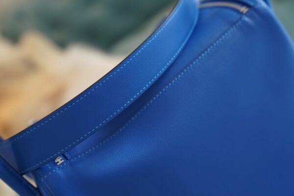 Wholesale Hermes Blue France Lindy 26CM Swift Leather Silver Hardware