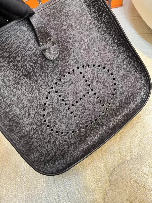 Hermes Boutique Barenia Leather Evelyne 29CM 46 Ebene Silver Hardware