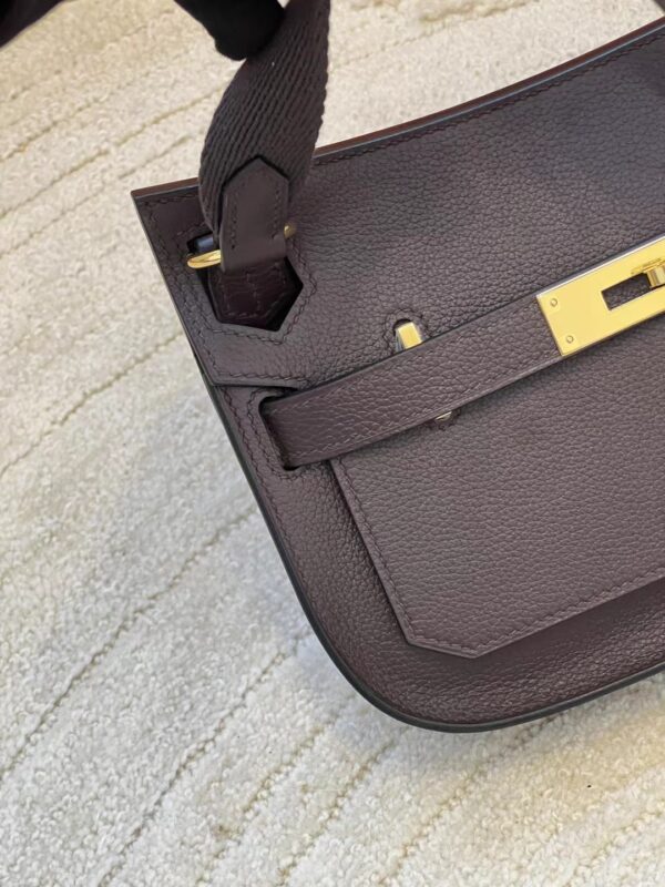Saudi Arabia Riyadh Hermes Jypsiere Mini 23 Evercolor 0G Rouge Sellier Gold Hardware