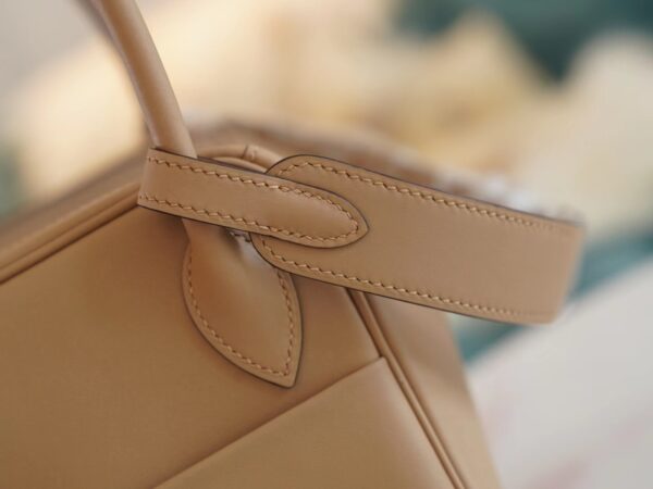 New Hermes Lindy 26CM Swift 0M Chai / 3Q Rose Sakura Silver Hardware