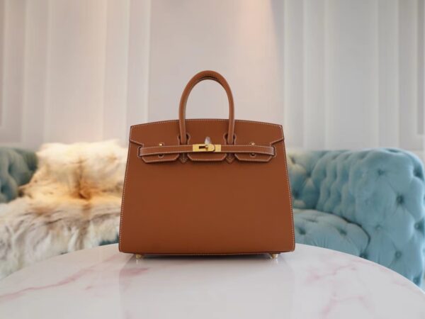 Saudi Arabia Riyadh Hermes Birkin Sellier 25CM 37 Gold Epsom Gold Hardware