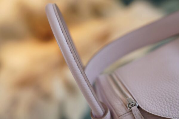 New Arrival Hermes Lindy 26CM 09 Mauve Pale Clemence Leather Silver Hardware