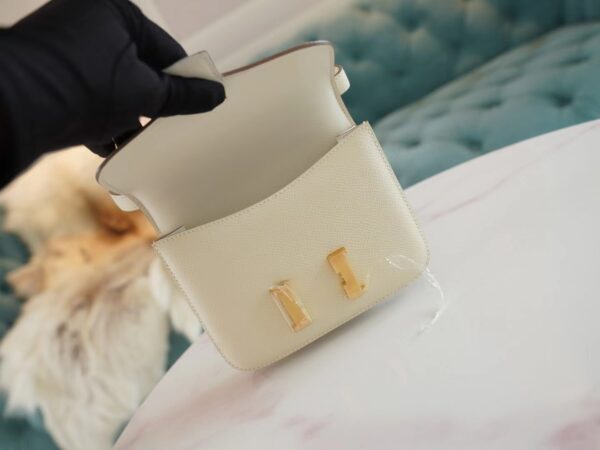 Hermes Handmade Boutique C10 Craie Epsom Leather Constance14cm Gold Hardware