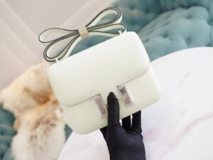 55b2cc87fbf7af1 New Arrival Hermes 0S Vert Fizz Chevre Leather Constance19CM Shoulder Bag