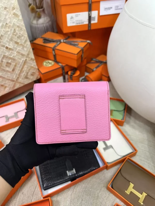 Qatar Doha Hermes Chevre Leather 5P Pink Roulis Slim Wallet Silver Hardware