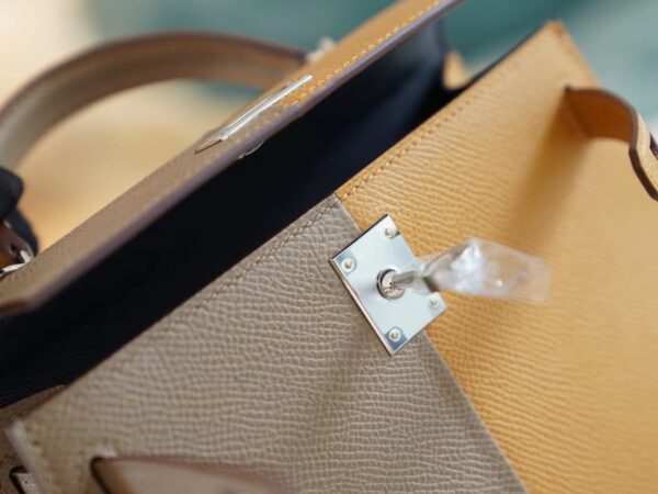 Hermes Mini Kelly19CM Sesame/Gris Etoupe/Dark Blue inner Epsom Leather