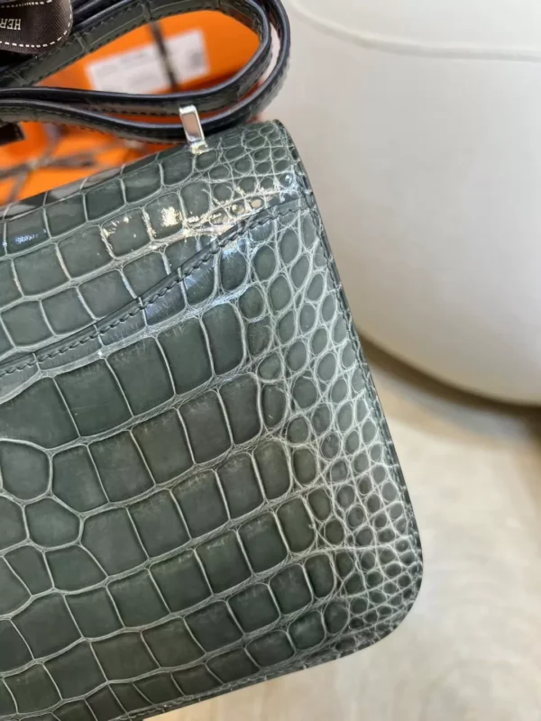 Hong Kong Hermes Constance 19CM 81 Gris Tourterelle Shiny Alligator Crocodile Silver Hardware