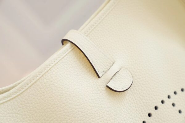 Hermes Handmade Boutique I2 Nata Clemence Leather Evelyne 29CM Gold Hardware