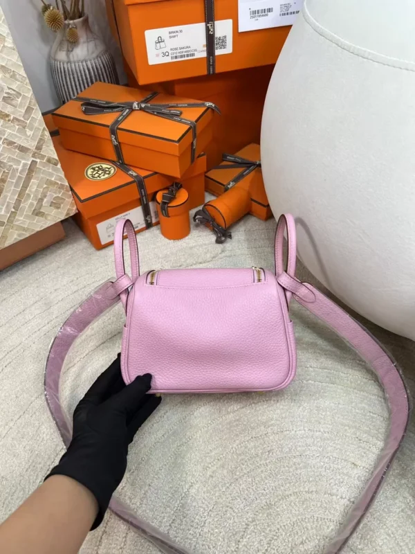New Arrival Hermes Clemence Leather X9 Mauve Sylvestre Mini Lindy 19CM Gold Hardware
