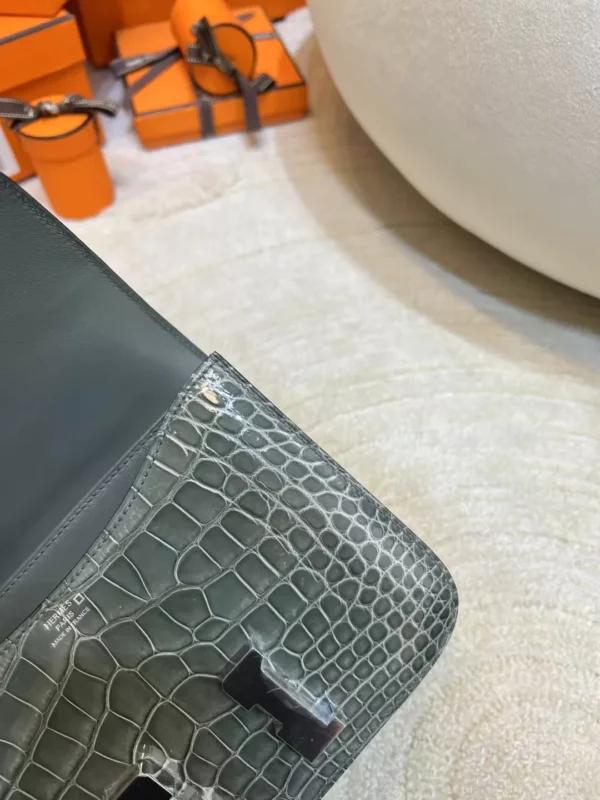 Hong Kong Hermes Constance 19CM 81 Gris Tourterelle Shiny Alligator Crocodile Silver Hardware