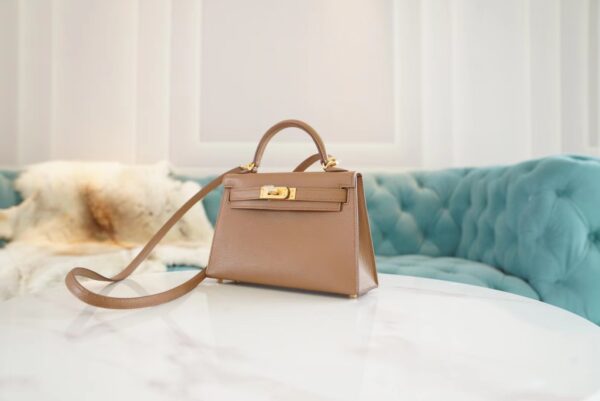 Full Handmade Hermes Mini Kelly19CM 2J Quebracho Chevre Leather Gold Hardware