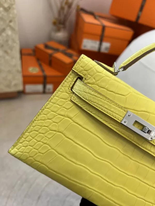 Australia Sydney Hermes M9 Mimosa Mini Kelly 19CM Matte Alligator Crocodile Silver Hardware