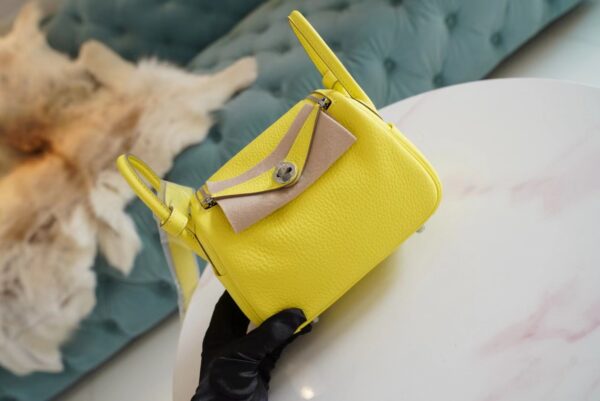 Full Handmade Hermes 9R Lime Mini Lindy 19CM Clemence Leather Silver Hardware
