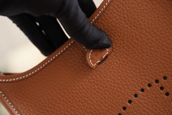 GPCMode Factory Hermes CK37 Gold Clemence Leather Mini Evelyne16CM Silver Hardware