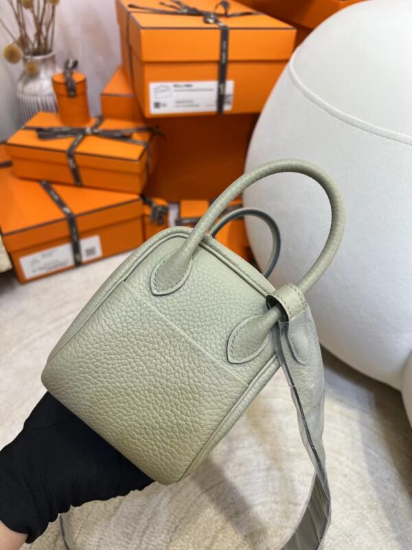 Australia Canberra Hermes Mini Lindy 19 Clemence Q1 Sauge Silver Hardware