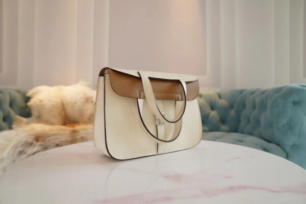 Hermes Halzan 25CM Clemence I2 Nata / 4B Biscuit Gold Hardware