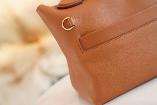 Hermes Boutique Mini Kelly 24/24 CK37 Gold Evercolor Leather Women’s Bag