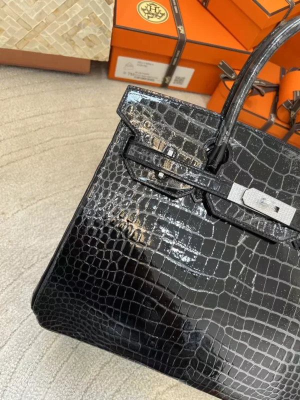 Hermes Boutique 89 Noir Birkin 30CM Shiny Porosus Crocodile Silver Hardware