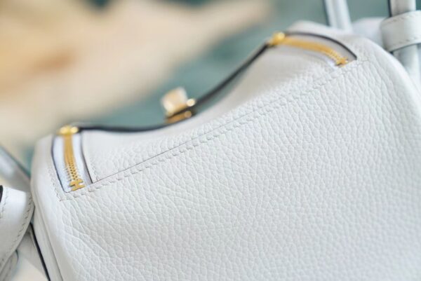 Hand Stitch Hermes Mini Lindy19CM 08 Blue Brume Clemence Leather Gold Hardware